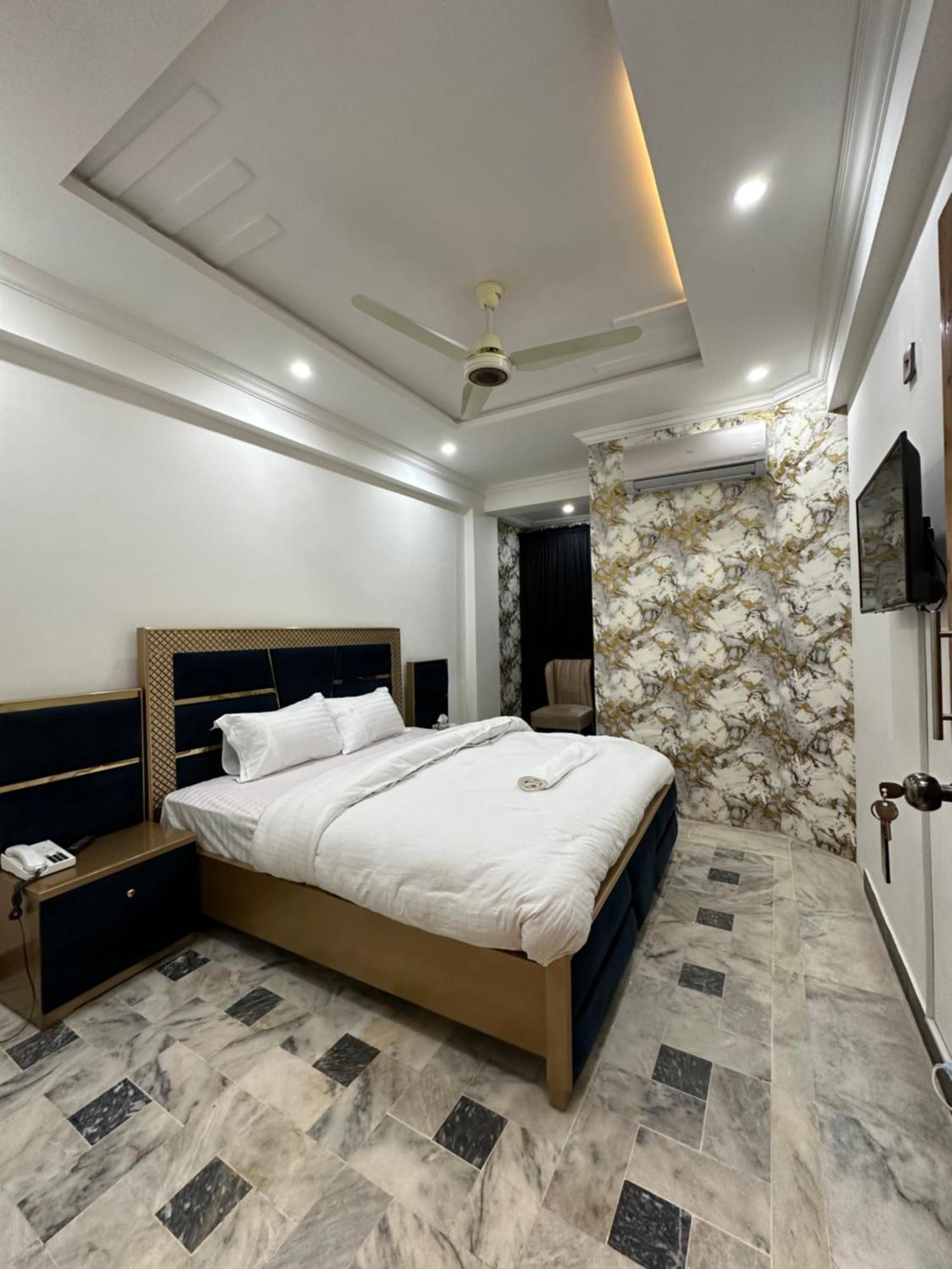Hotel Flower Of Capital Исламабад Экстерьер фото